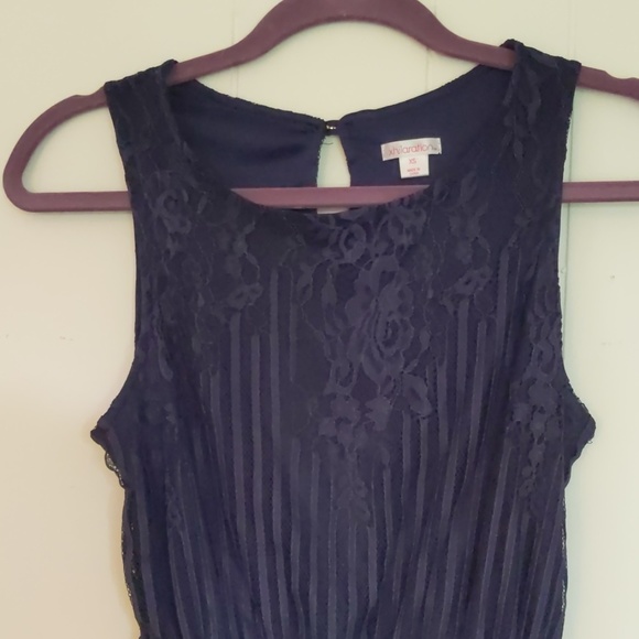 Lace Party Dress 👗 - Picture 2 of 5